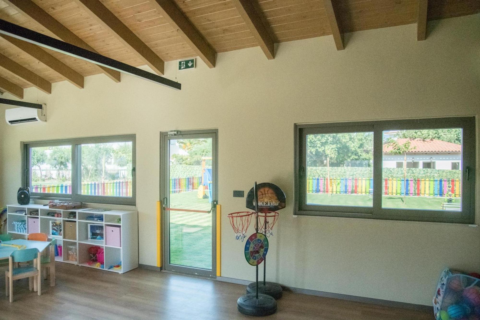 Senseana Sea Side Resort&spa Hotel