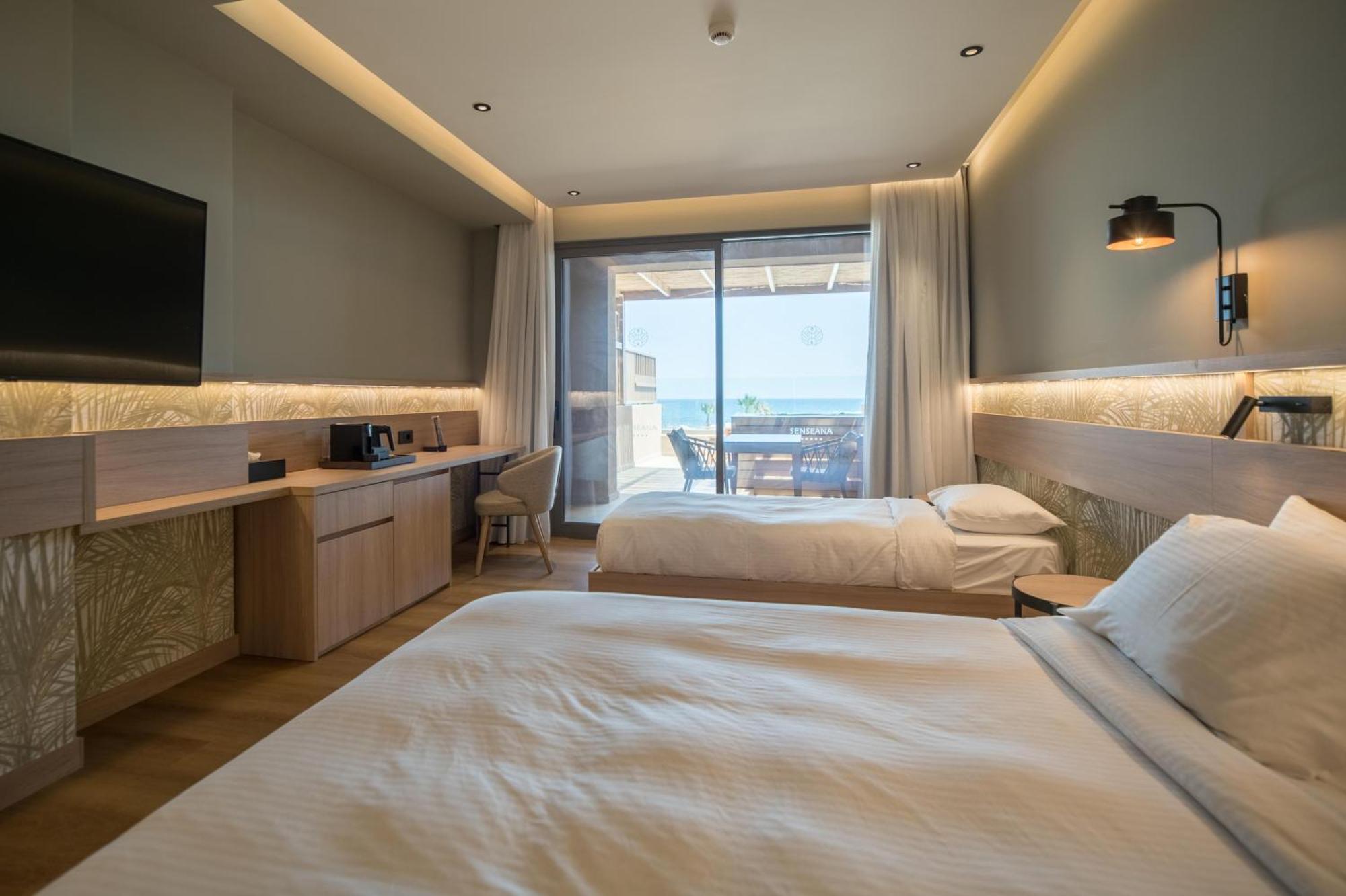 Senseana Sea Side & Aquadventure Hotel