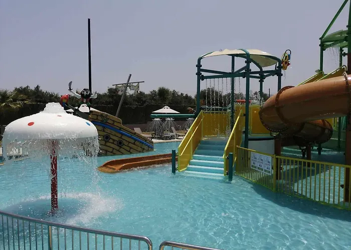SENSEANA Sea Side Resort&Spa