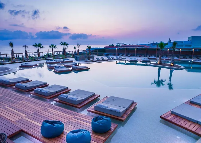 SENSEANA Sea Side Resort&Spa