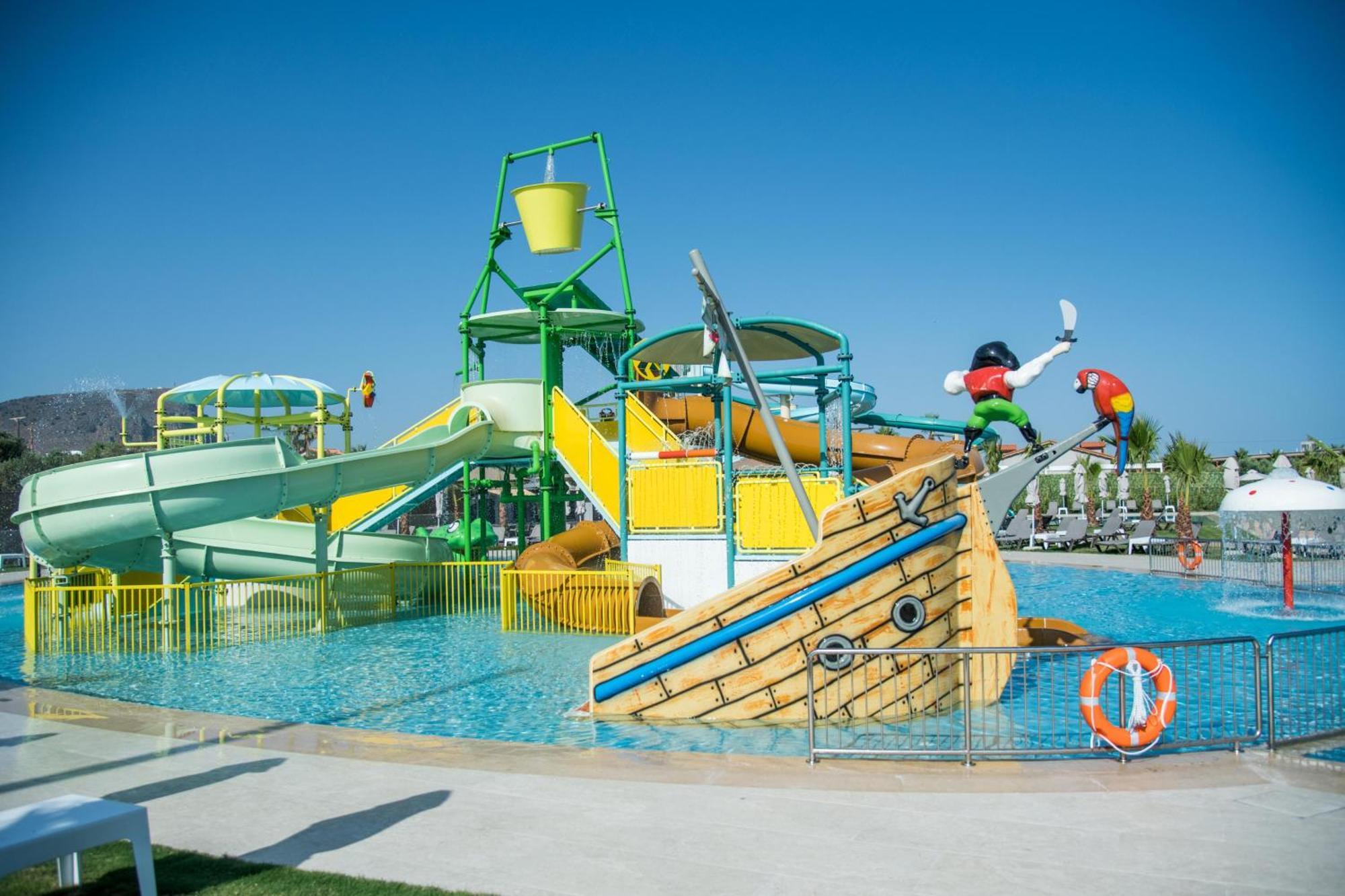 Senseana Sea Side Resort&spa Hotel